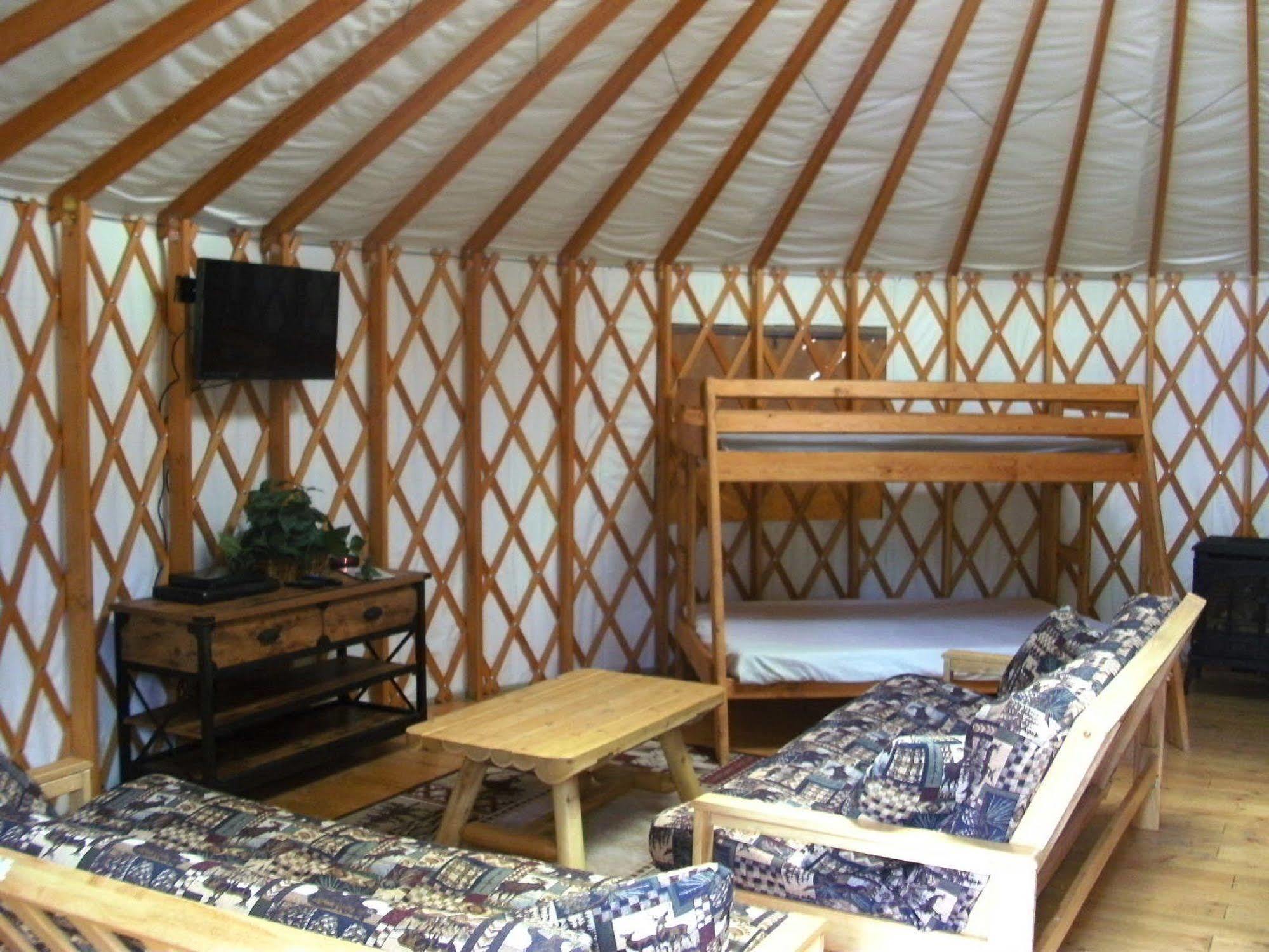 Bend-Sunriver Rv Campground Three Rivers ภายนอก รูปภาพ